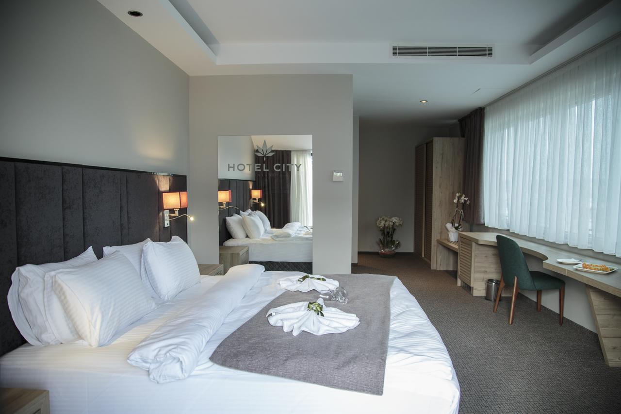 Hotel City Inegoel ภายนอก รูปภาพ