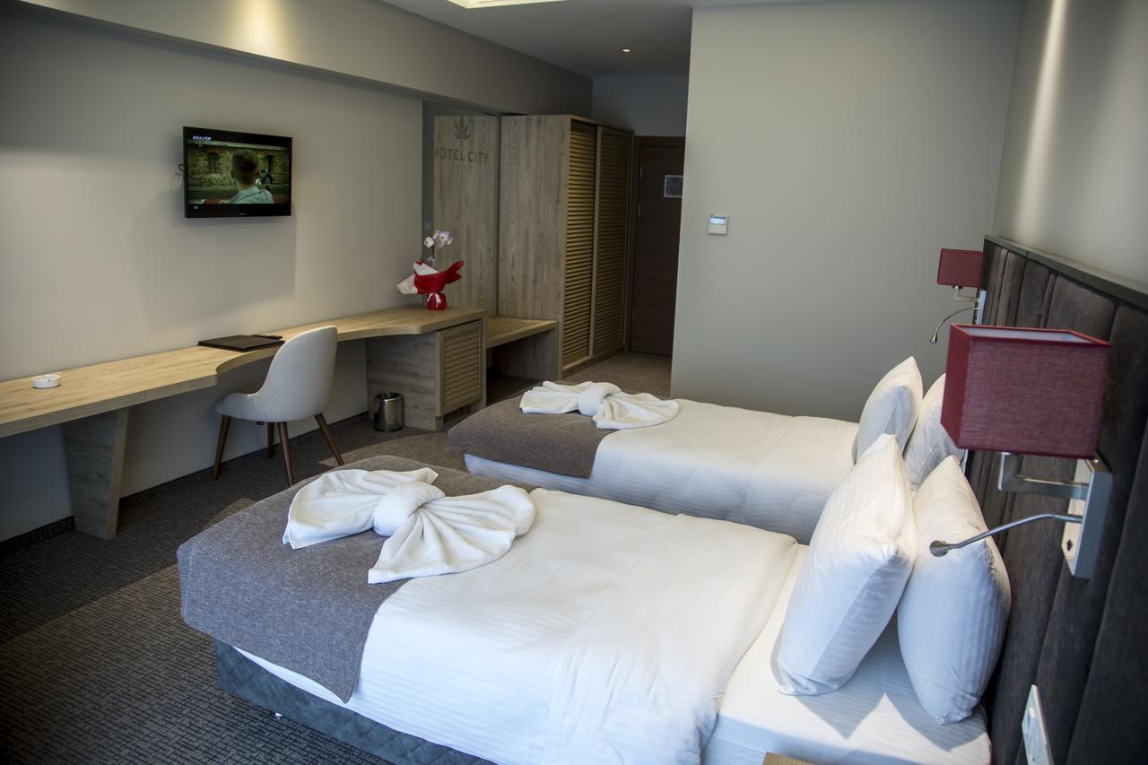 Hotel City Inegoel ภายนอก รูปภาพ